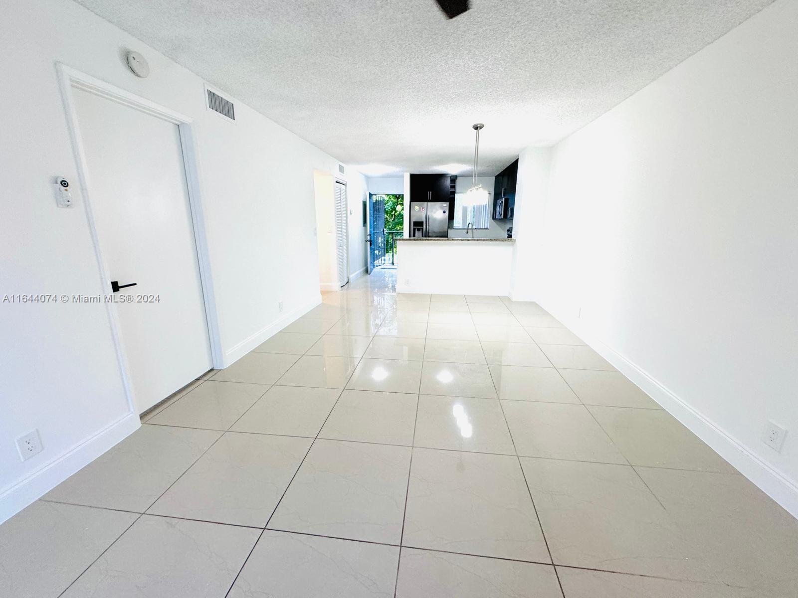 8730 N Sherman Cir #302, Miramar, Florida image 13