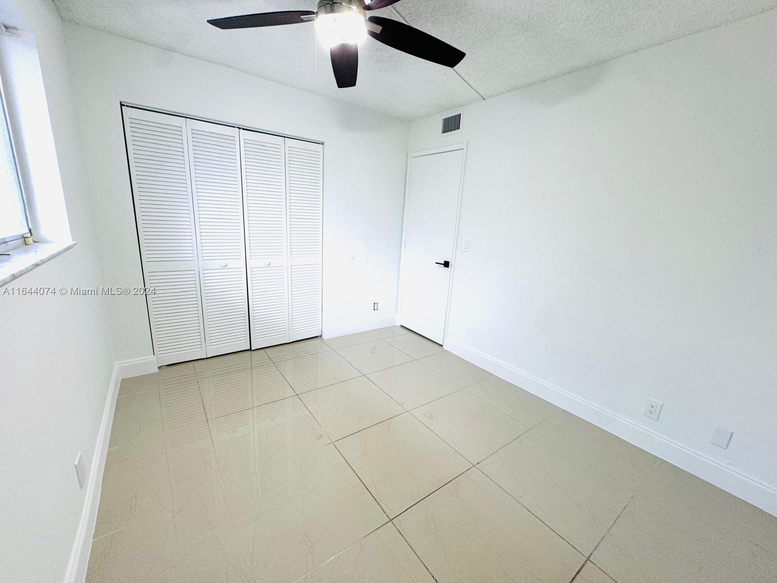 8730 N Sherman Cir #302, Miramar, Florida image 6