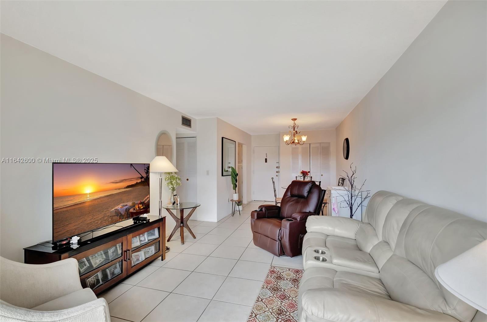 6820 W Flagler St #202 For Sale A11642600, FL