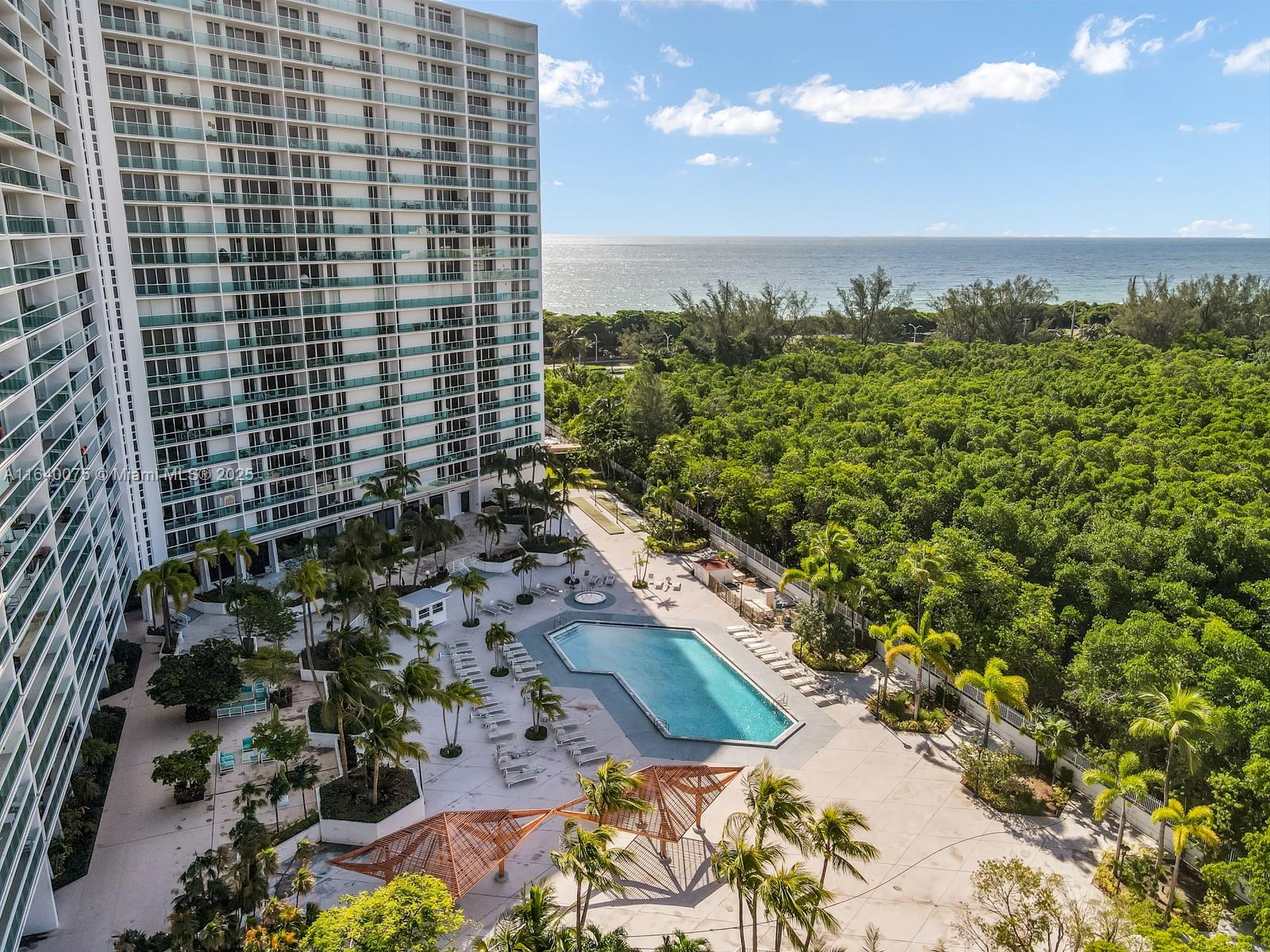 100 Bayview Dr #829, Sunny Isles Beach, Florida image 8