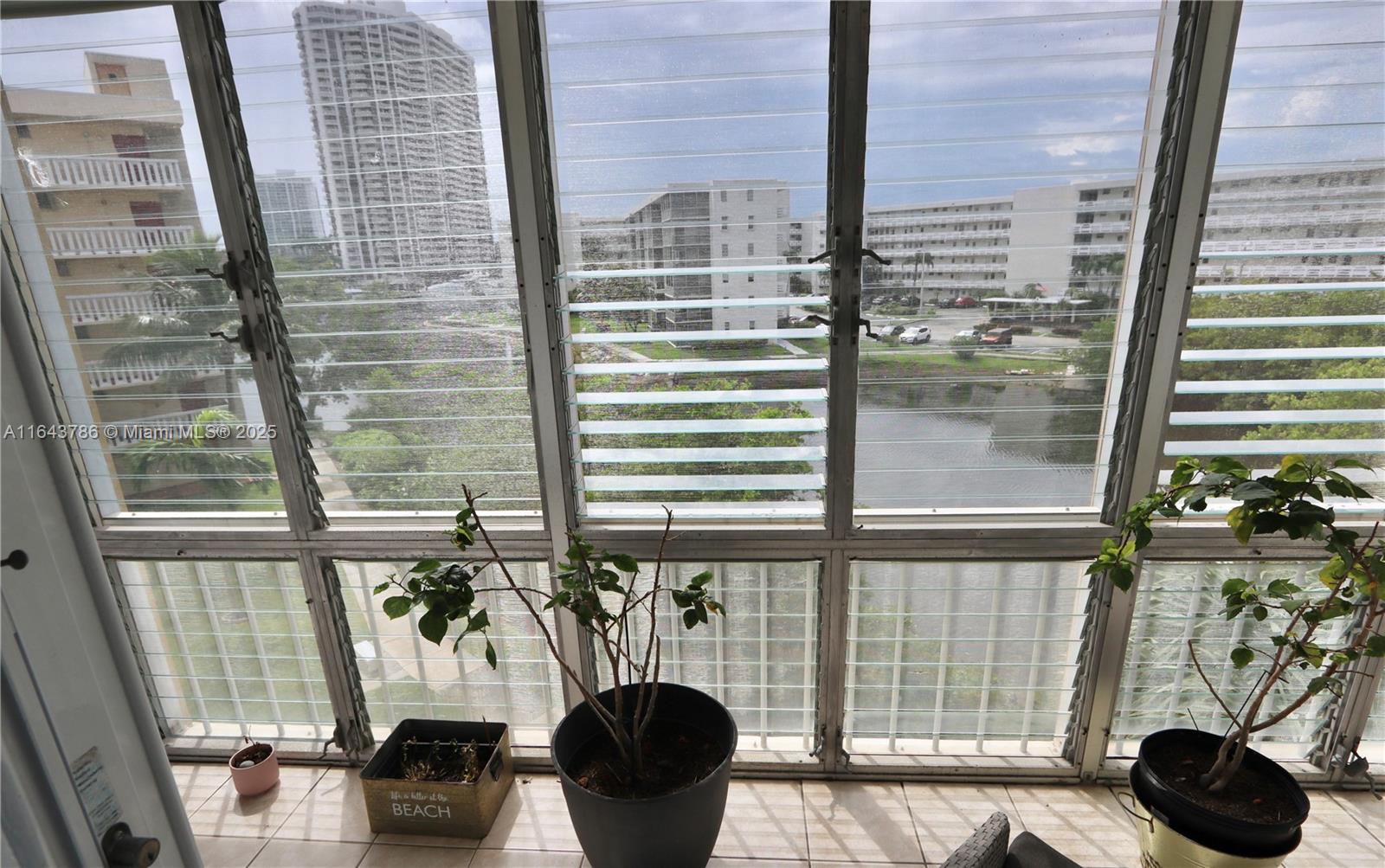 2930 Point East Dr #E408, Aventura, Florida image 16