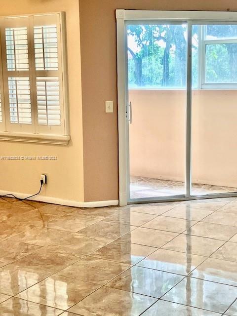 12650 SW 6th St #303K, Pembroke Pines, Florida image 19