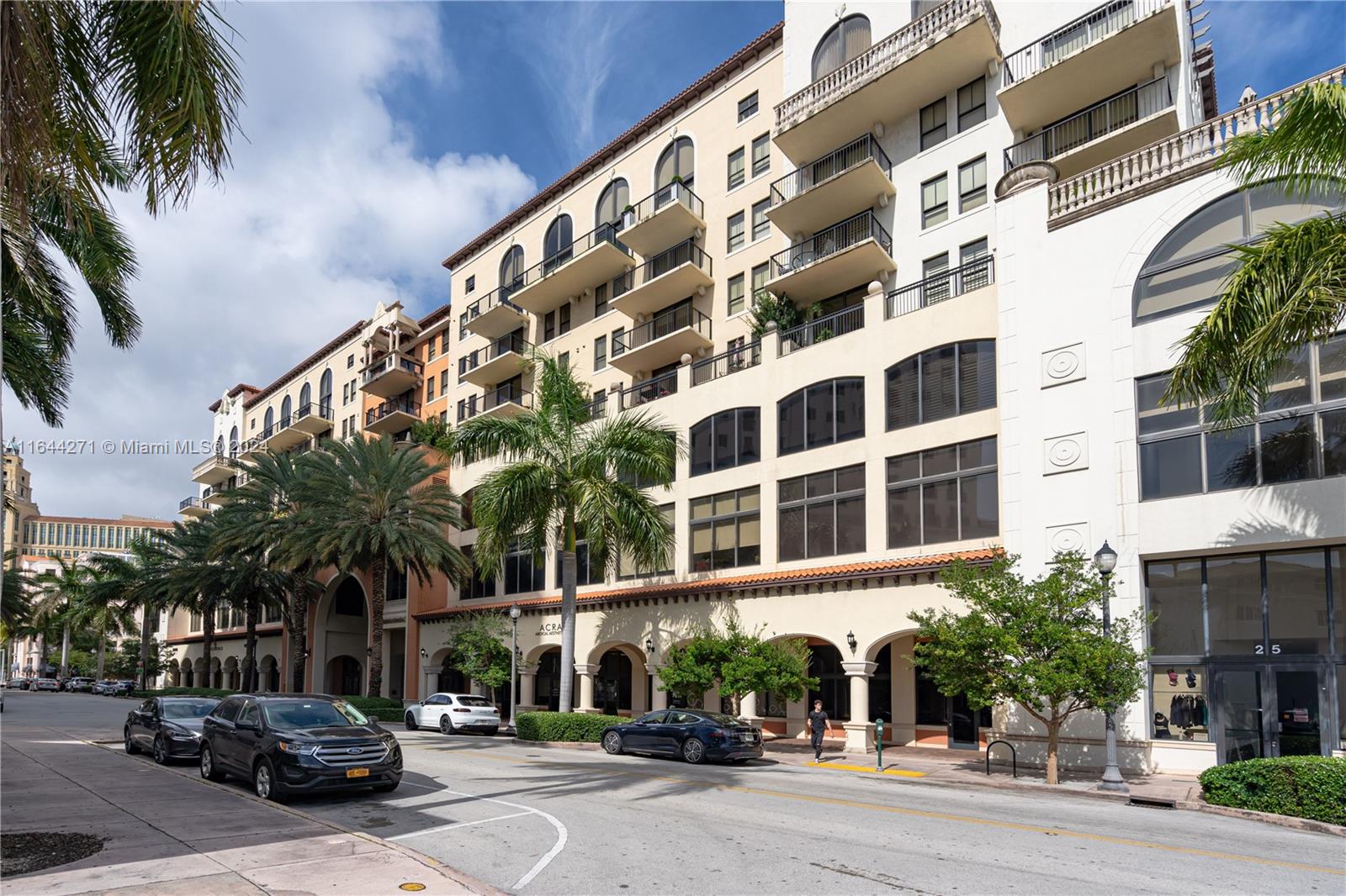 55 Merrick Condo at its finest! Ample split 2 bed/2.5 bath unit freshly painted and ready for move in.  Wonderful balcony dwntwn Miami skyline views await you in the best Coral Gables location! Both bedms en-suite w/ add'l 1/2 bath for guests.  2 walk-in closets in master bedroom with lge master bath w/ separate bath/shower.  55 Merrick amenities include: Concierge, valet, 24 hr security, lge clubhouse/community room w/ various social areas and billiards room, fitness center and lge community pool under renovation, but near completion.  A blk away from Miracle Mile and Giralda Ave w/its fine pedestrian avenue for dining, nearby Lowes Hotel, Free City of Coral Gables trolley & freebee service.  15 minutes from Miami Int'l airport & near beaches. Enjoy all this "city beautiful" has to offer!