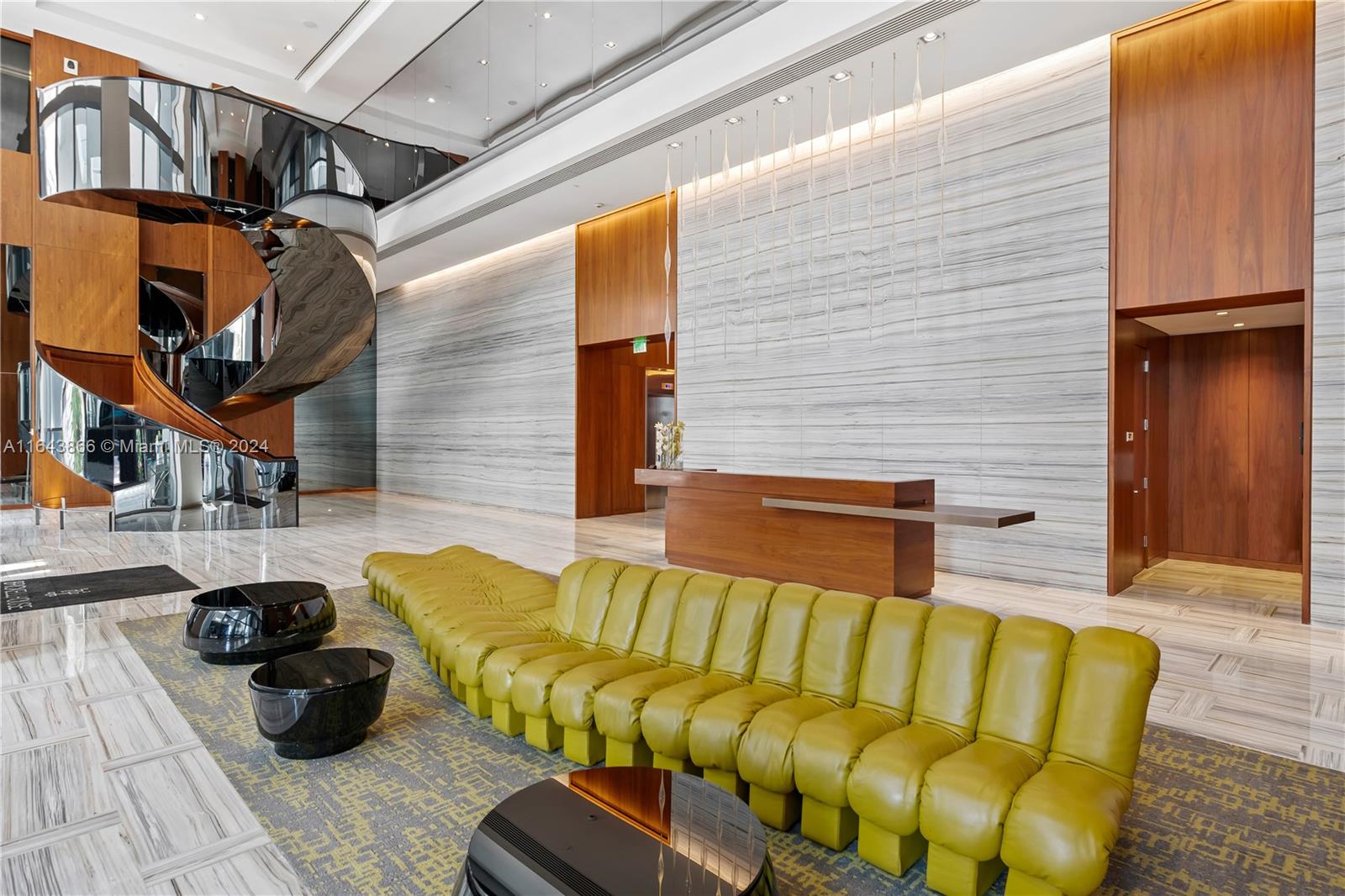 1300 Brickell Bay Dr #1912, Miami FL 33131