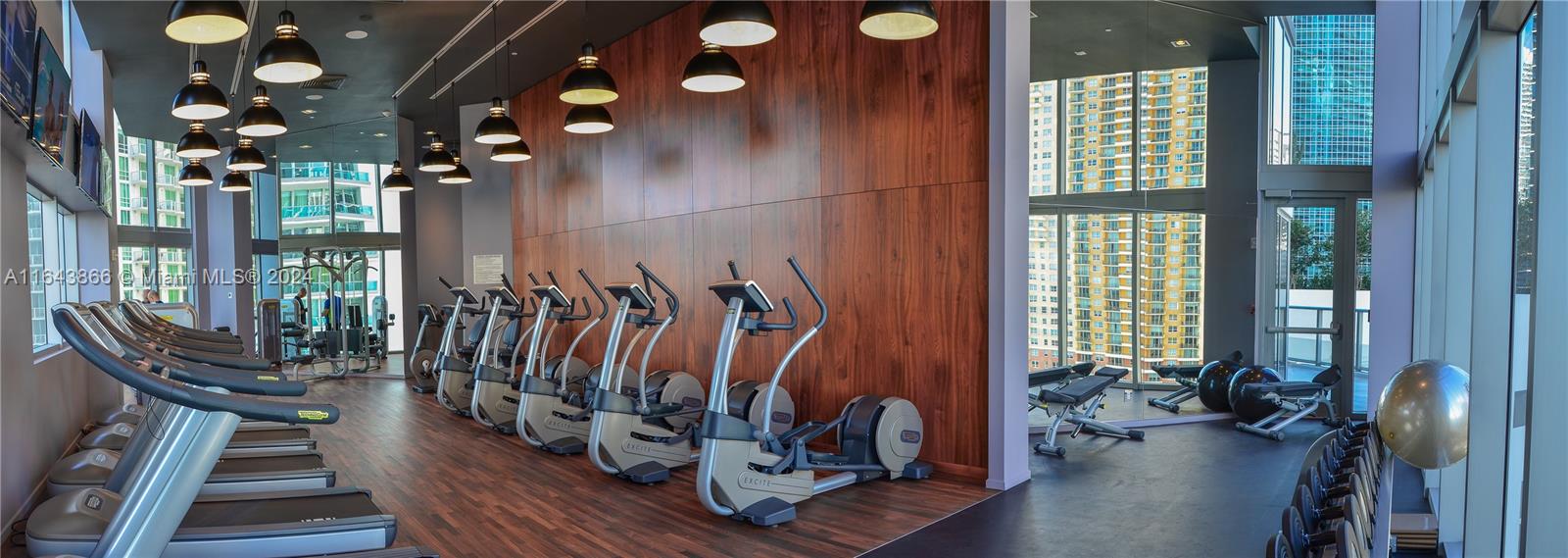 1300 Brickell Bay Dr #1912, Miami FL 33131