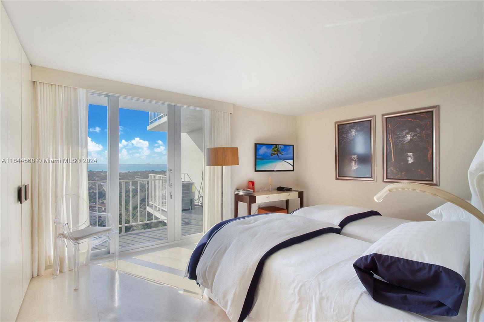 881 Ocean Dr #25E, Key Biscayne FL 33149