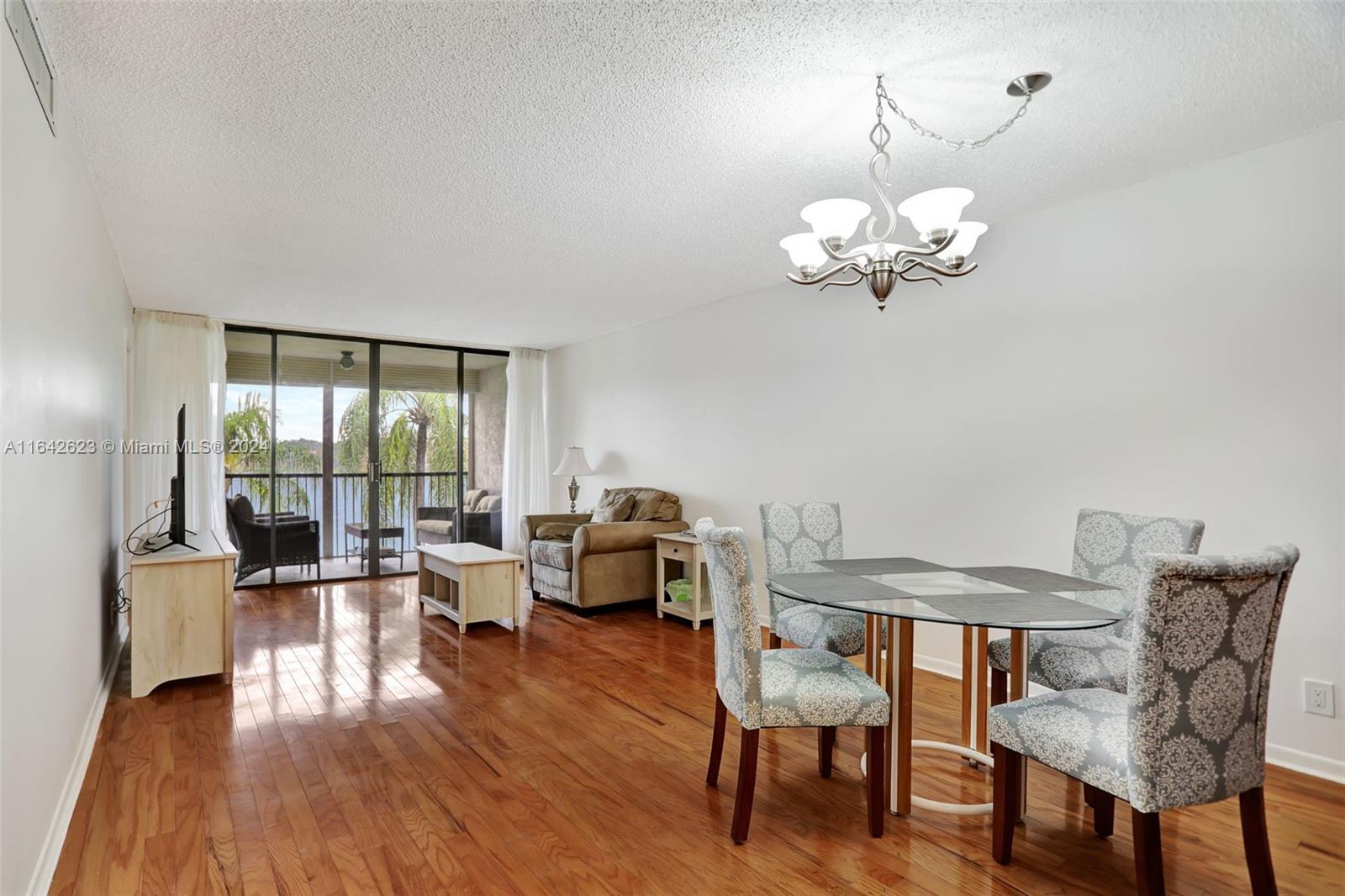 6219 Coral Lake Dr #207, Margate, Florida image 9