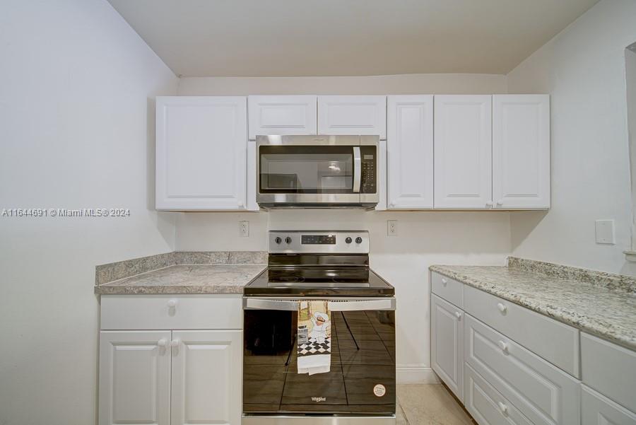 498 NW 165th St Rd D206