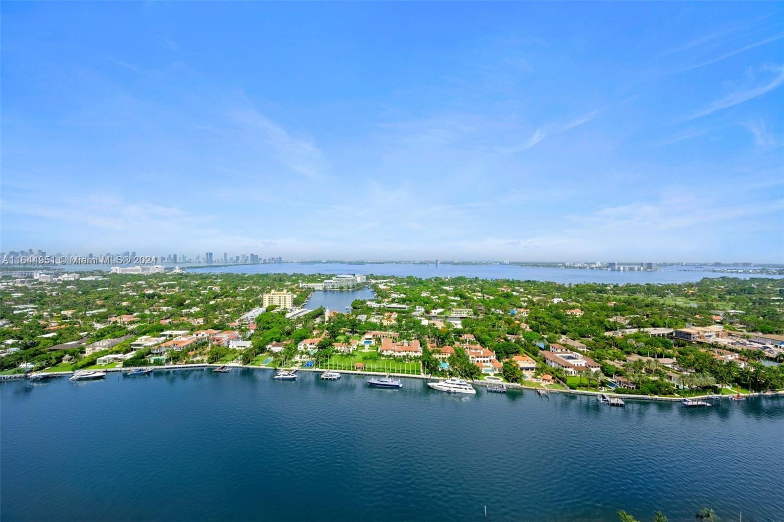 SPECTACULAR INTRACOSTAL AND OCEAN VIEWS FROM THIS LARGE AND FURNISHED ONE BEDROOM, TWO BATHS, CERAMIC FLOORS, BALCONY, EXCELLENT CONDITION, FULL SERVICE OCEANFRONT BUILDING WITH POOL, RESTAURANT/CAFE, SAUNA, GYM, TENNIS, 24HRS SECURITY.AND COVER PARKING