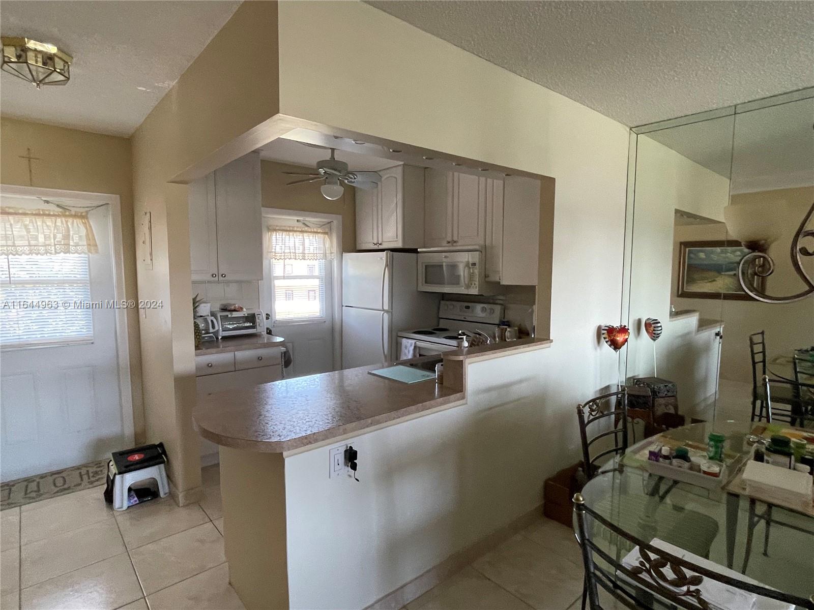 3500 NW 48th Ave #605, Lauderdale Lakes, Florida image 1