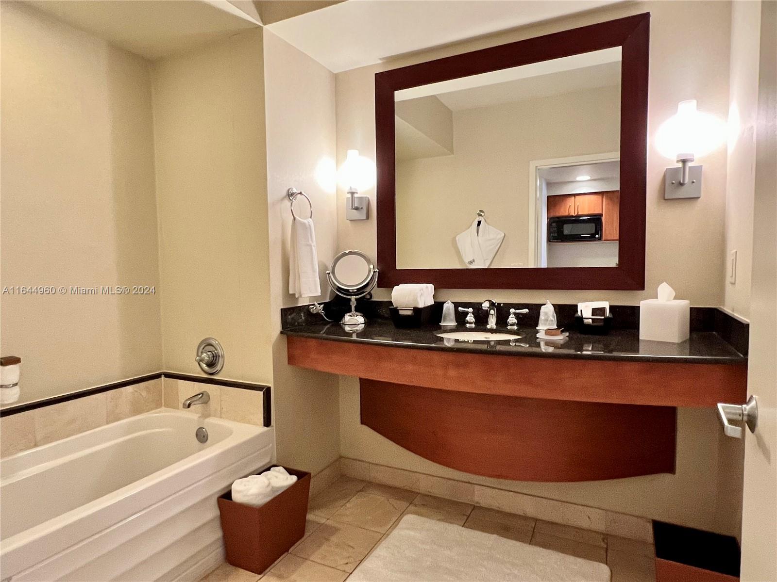 18001 Collins Ave #2011, Sunny Isles Beach, Florida image 10