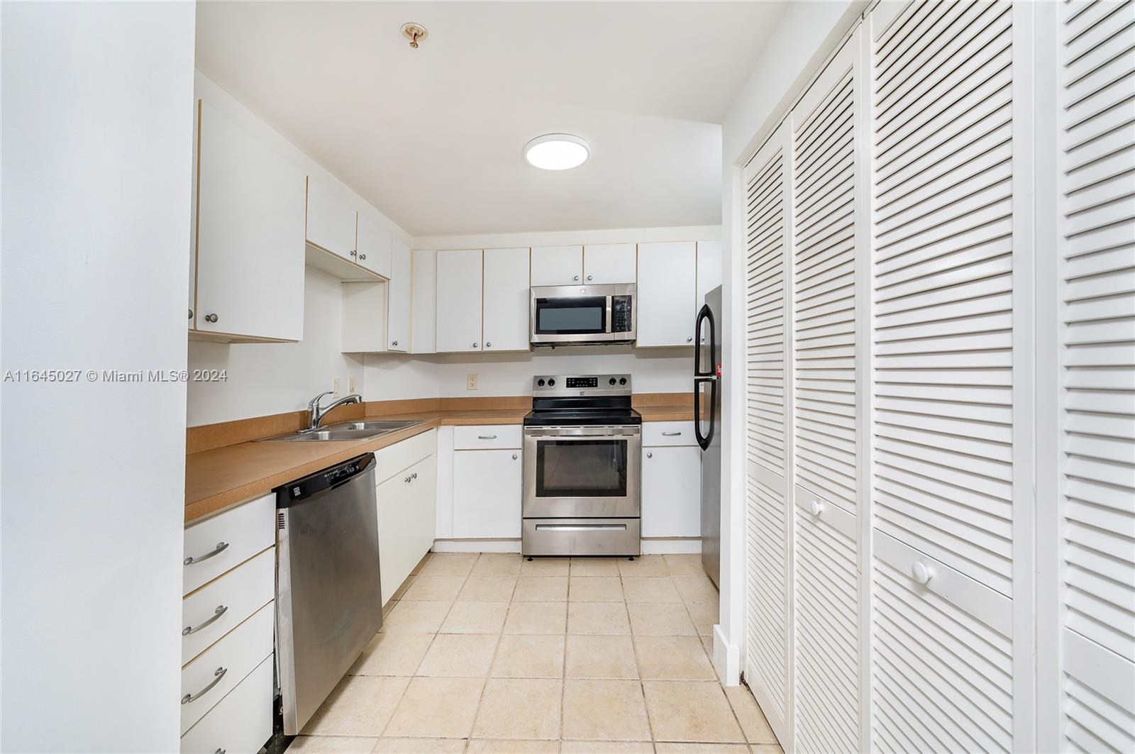 1250 S Miami Ave #1703, Miami FL 33130