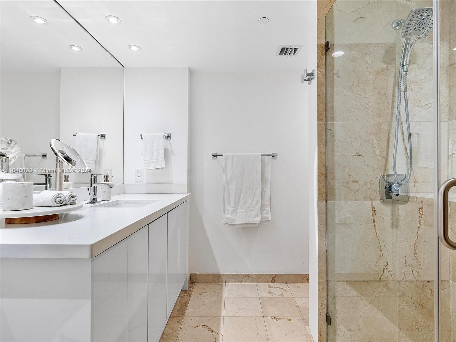 2101 Brickell Ave #1801, Miami FL 33129