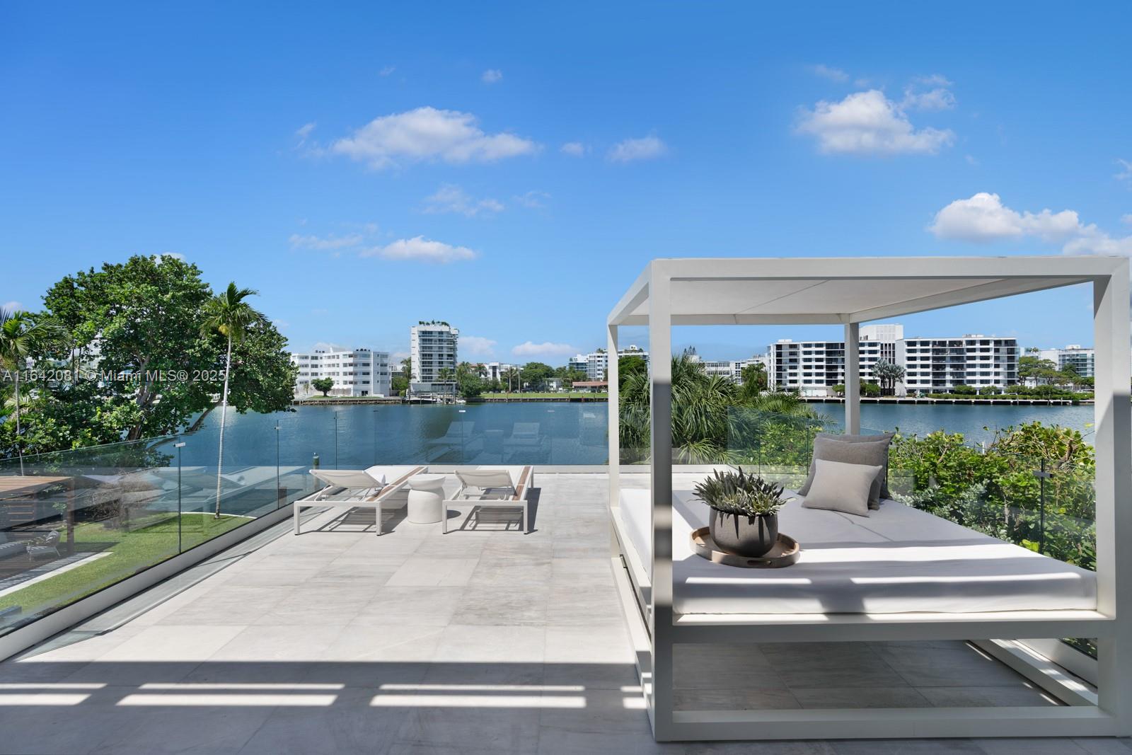 100 Bal Bay Dr, Bal Harbour, Florida image 35