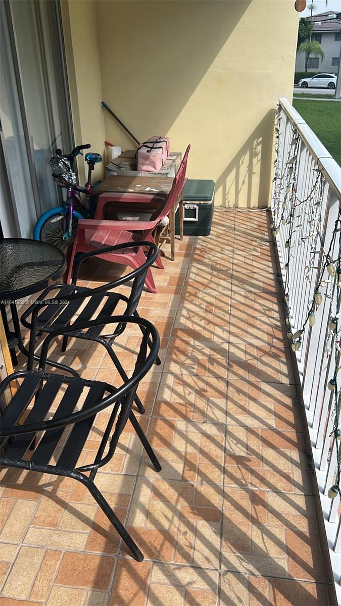 Listing Photo 12