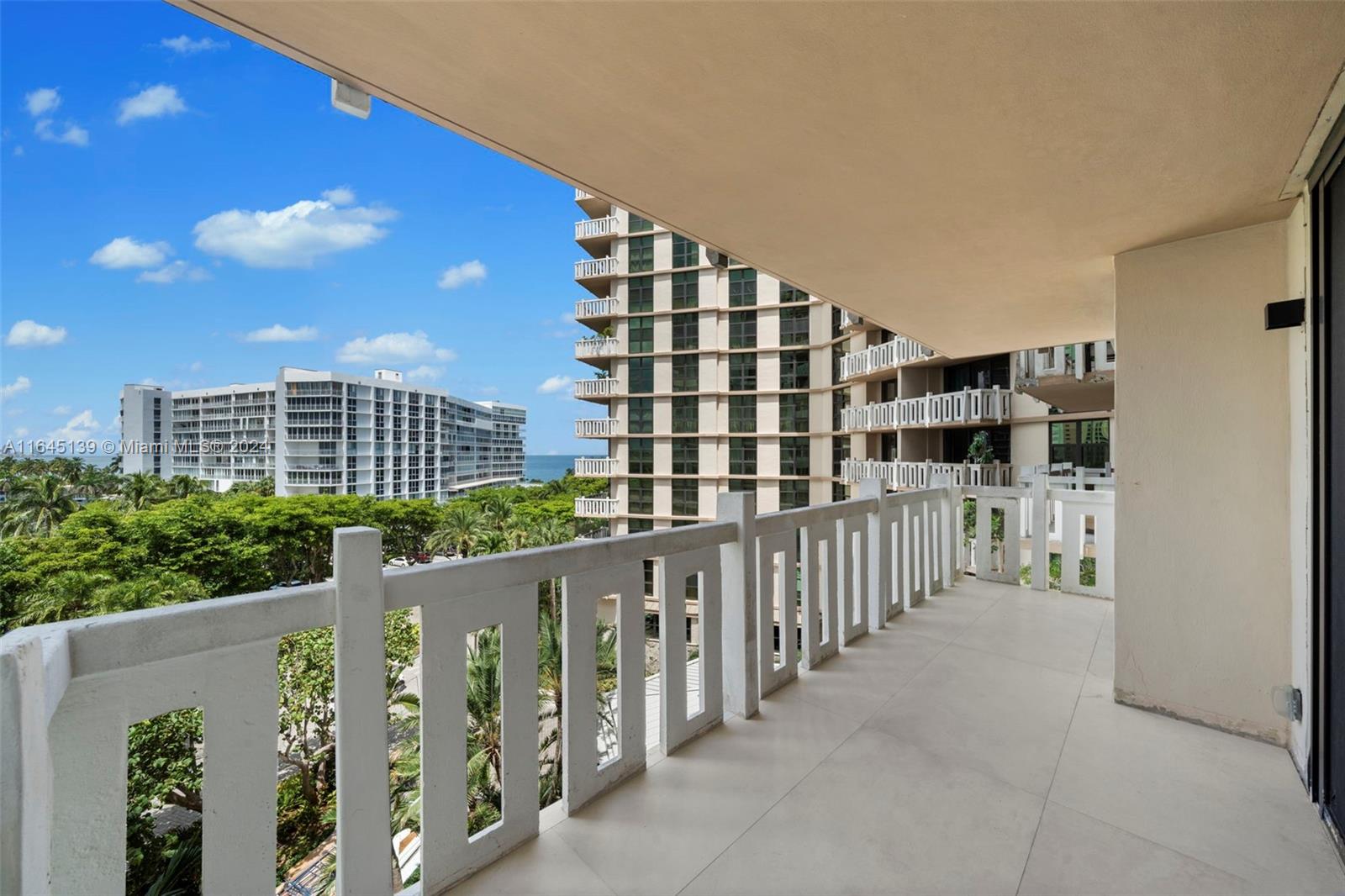 1121 Crandon Blvd #E503, Key Biscayne, Florida image 21