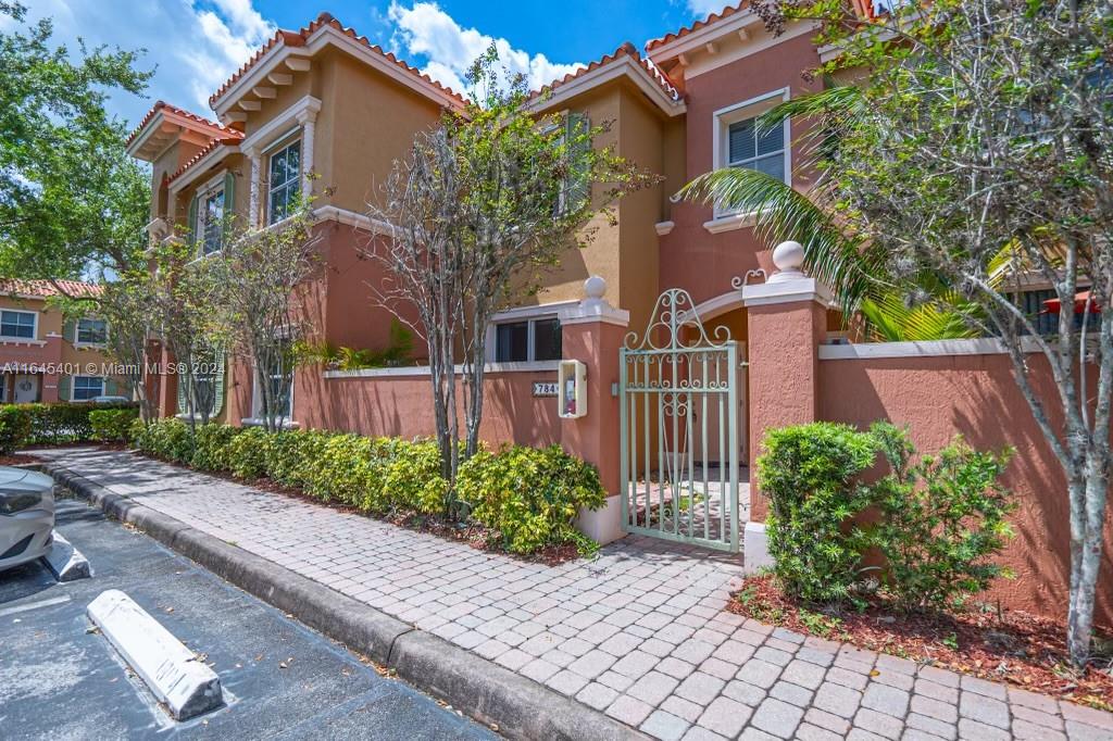 784 SW 106th Ave #1902, Pembroke Pines, Florida image 2