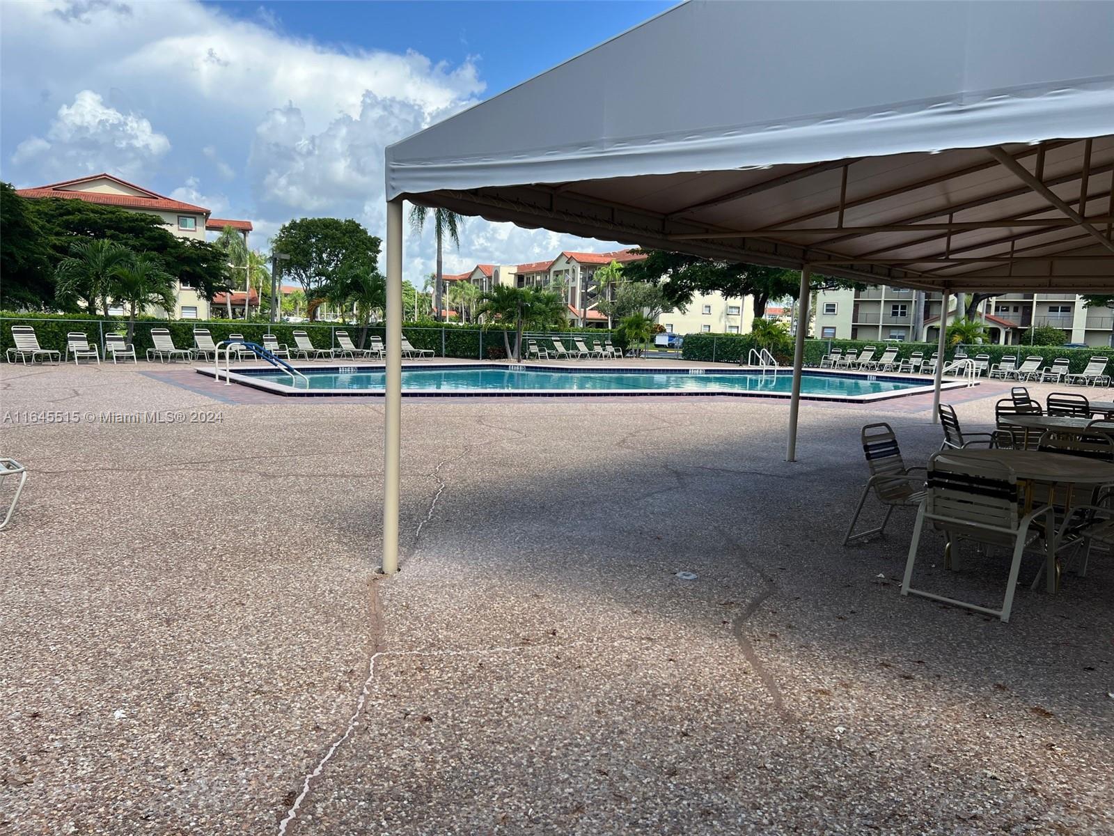 12955 SW 16th Ct #112M, Pembroke Pines, Florida image 15