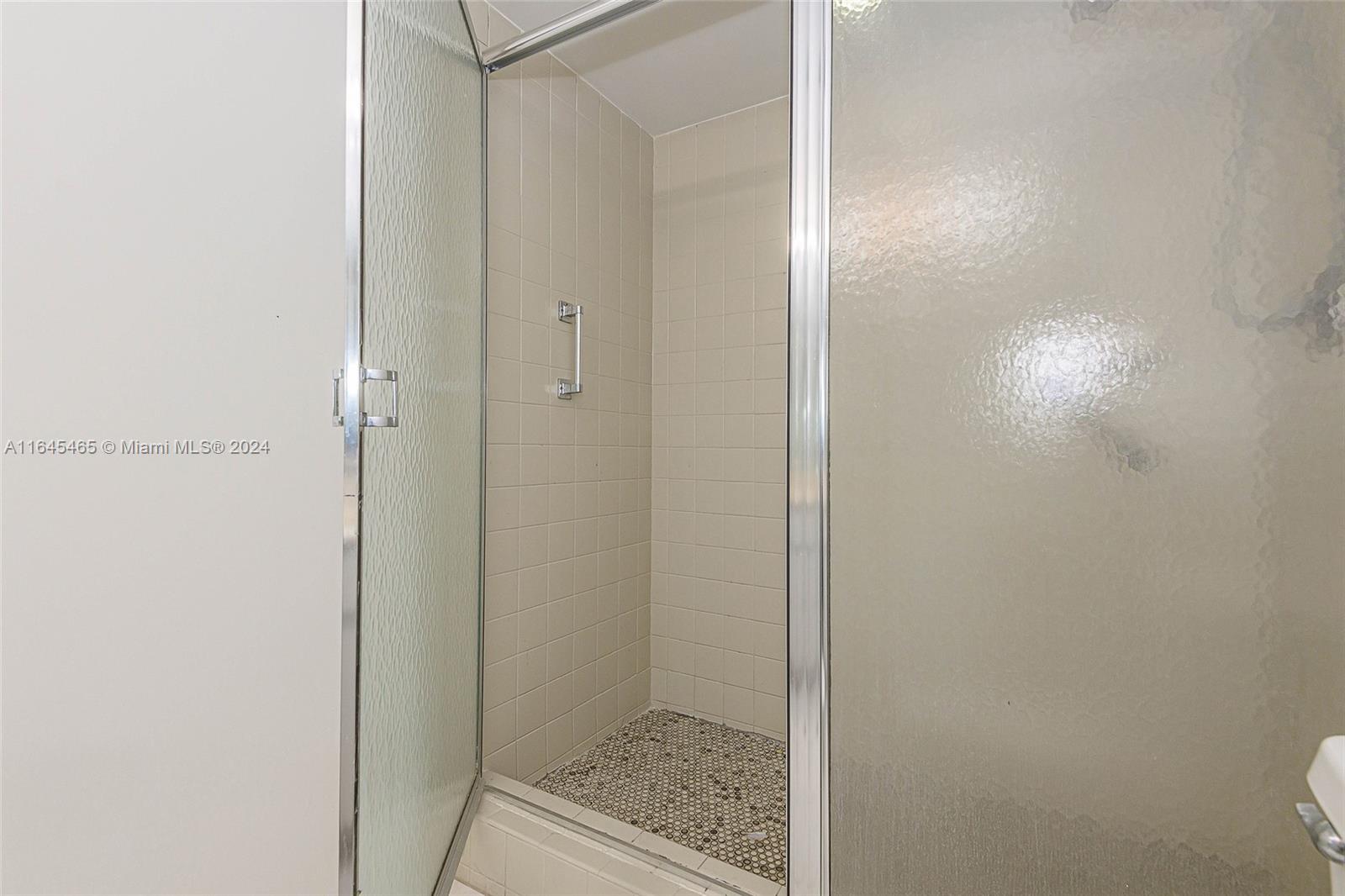 8877 Collins Ave #905, Surfside FL 33154