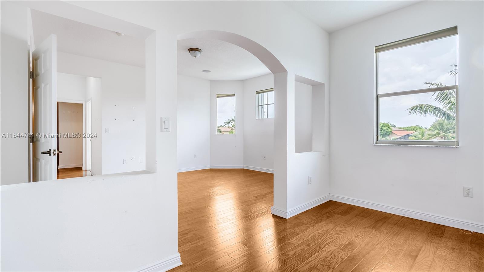 Listing Photo 33
