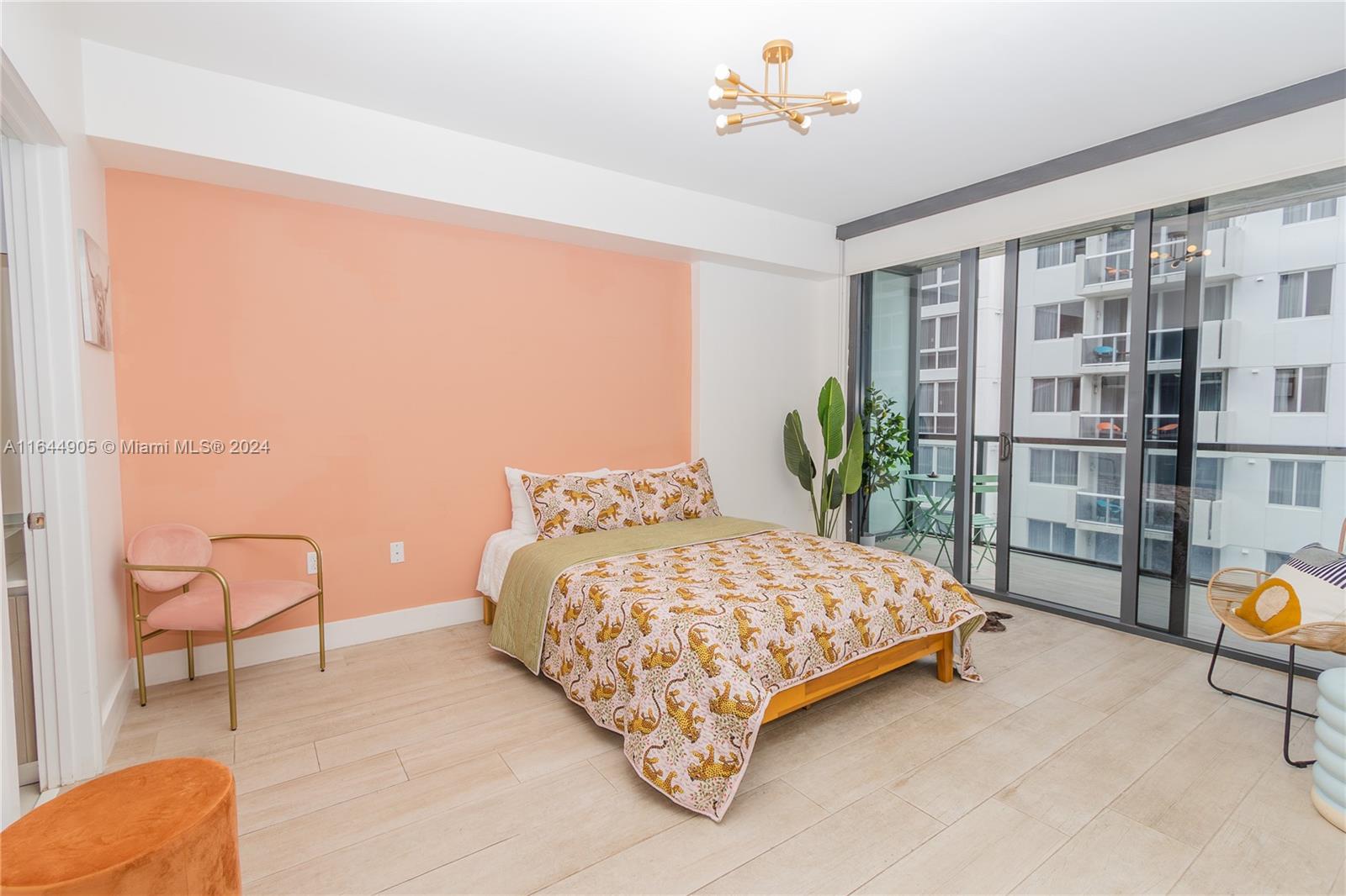 Listing Photo 11