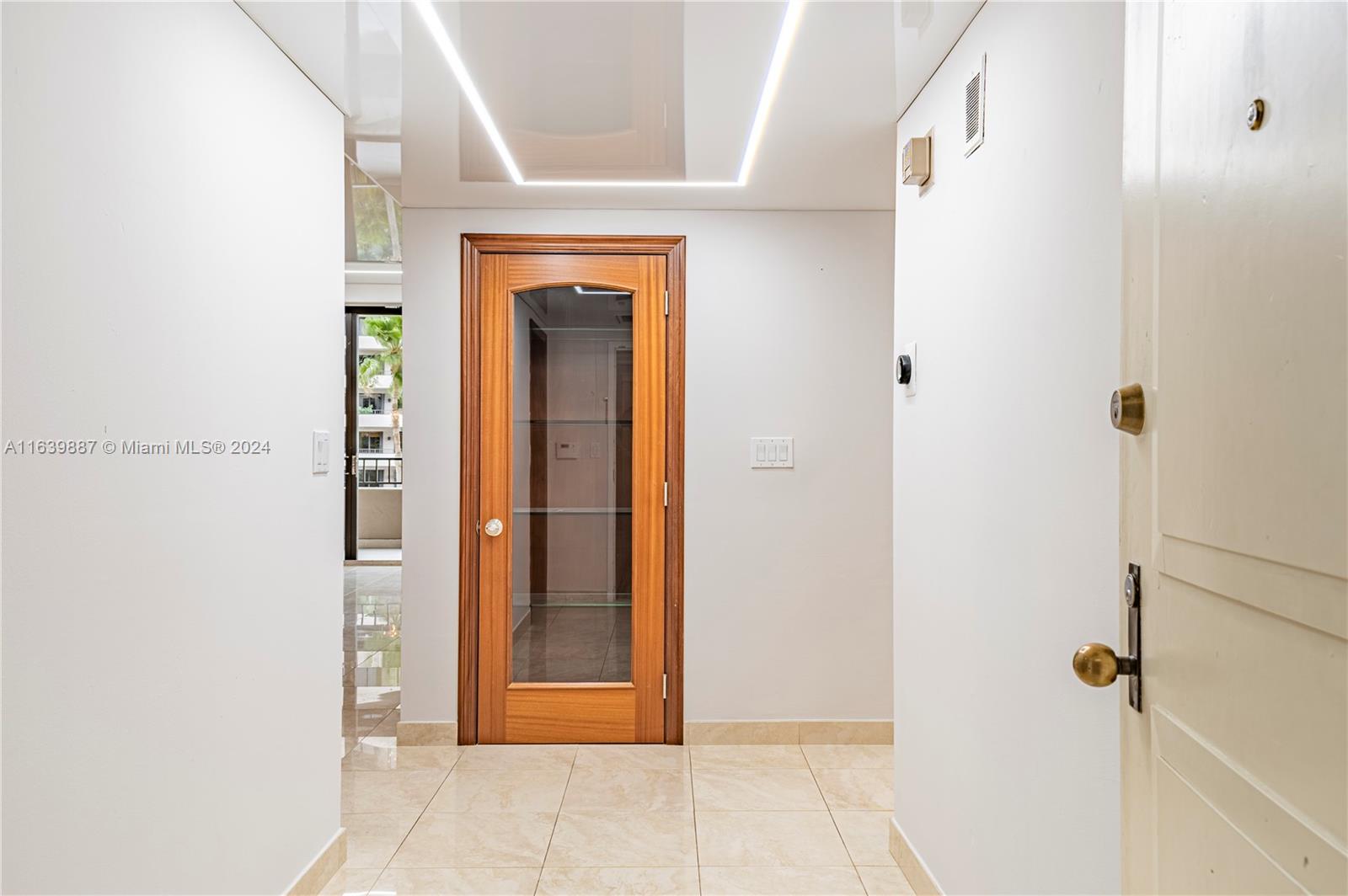 Listing Photo 9