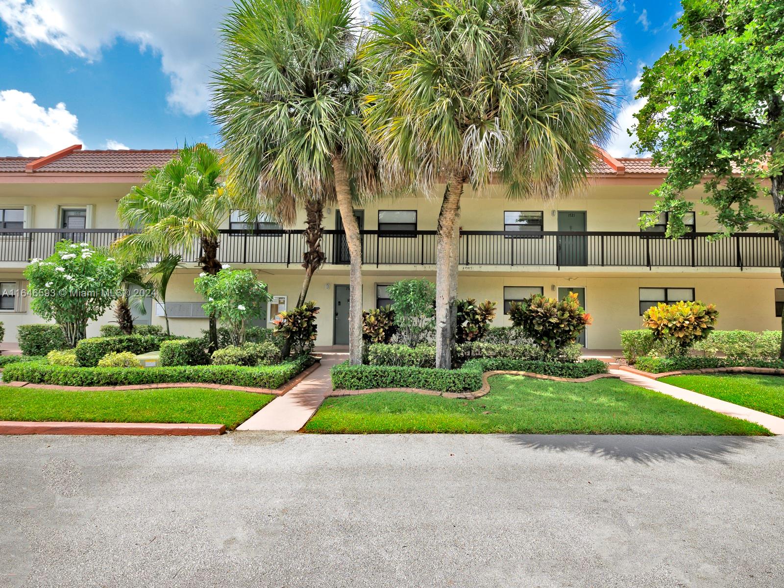 1711 Hammock Blvd #106, Coconut Creek, Florida image 2