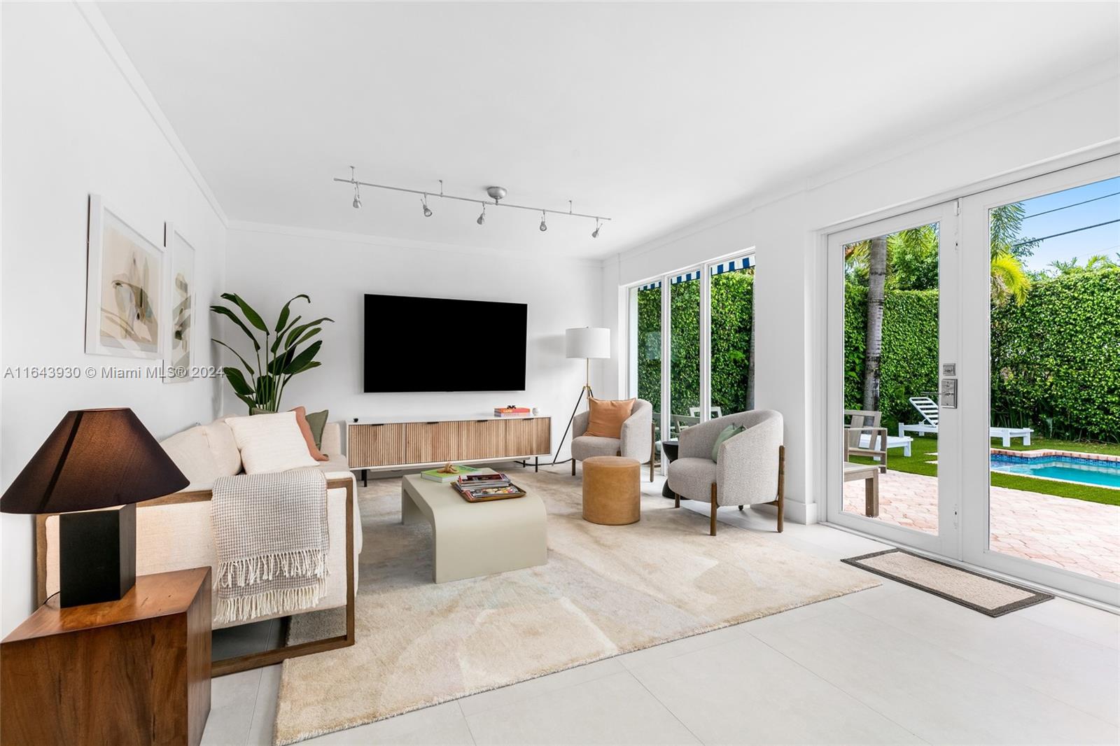 874 W 47th St, Miami Beach, Florida image 2