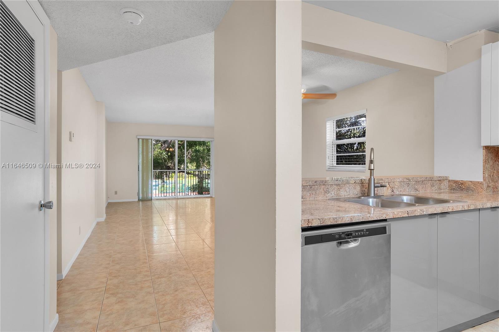 1100 NW 87th Ave #308, Coral Springs, Florida image 4