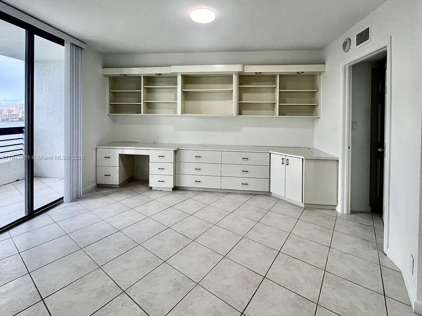 3530 Mystic Pointe Dr #1711, Aventura FL 33180