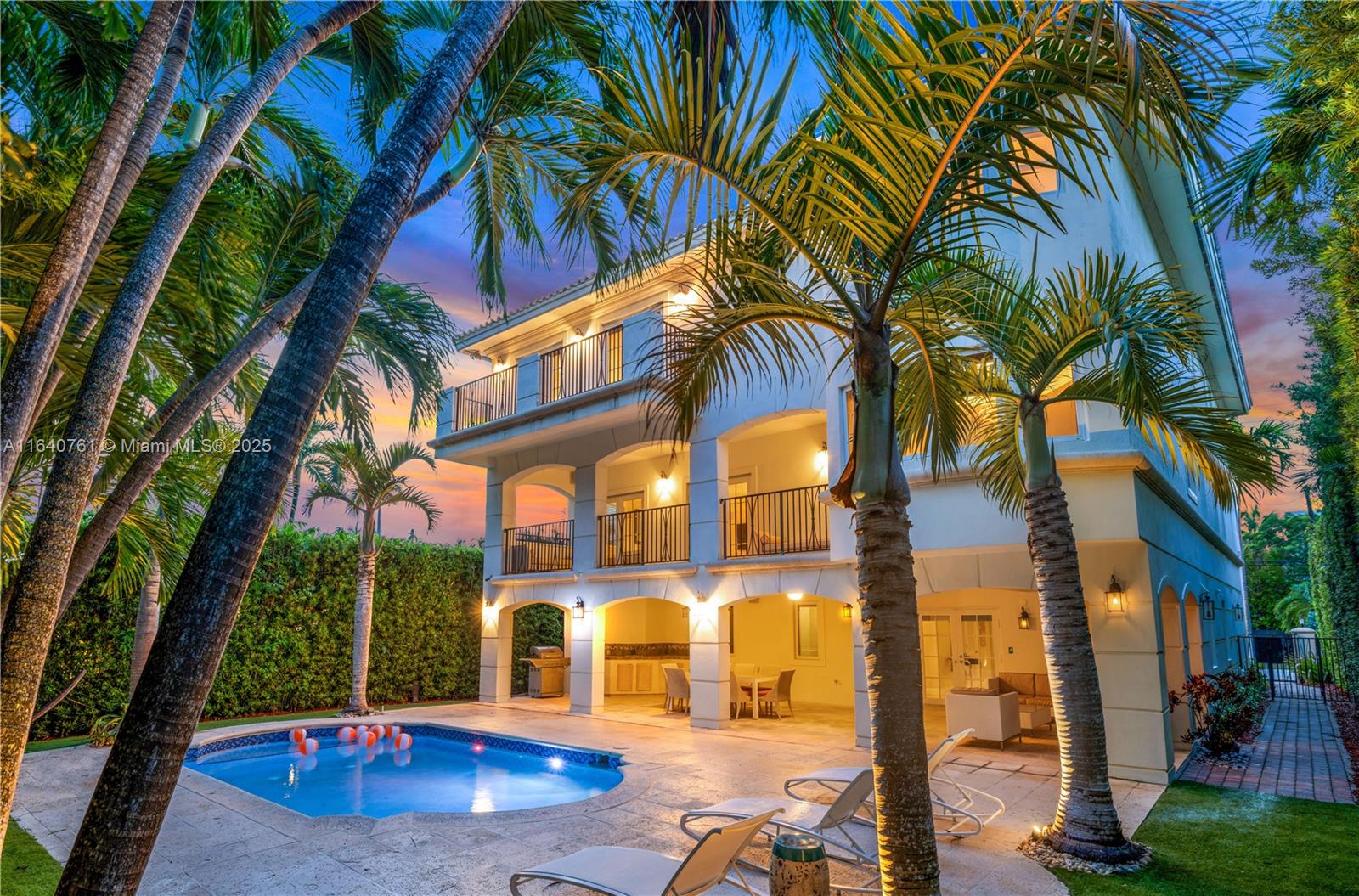 3061 N Bay Rd, Miami Beach, Florida image 1