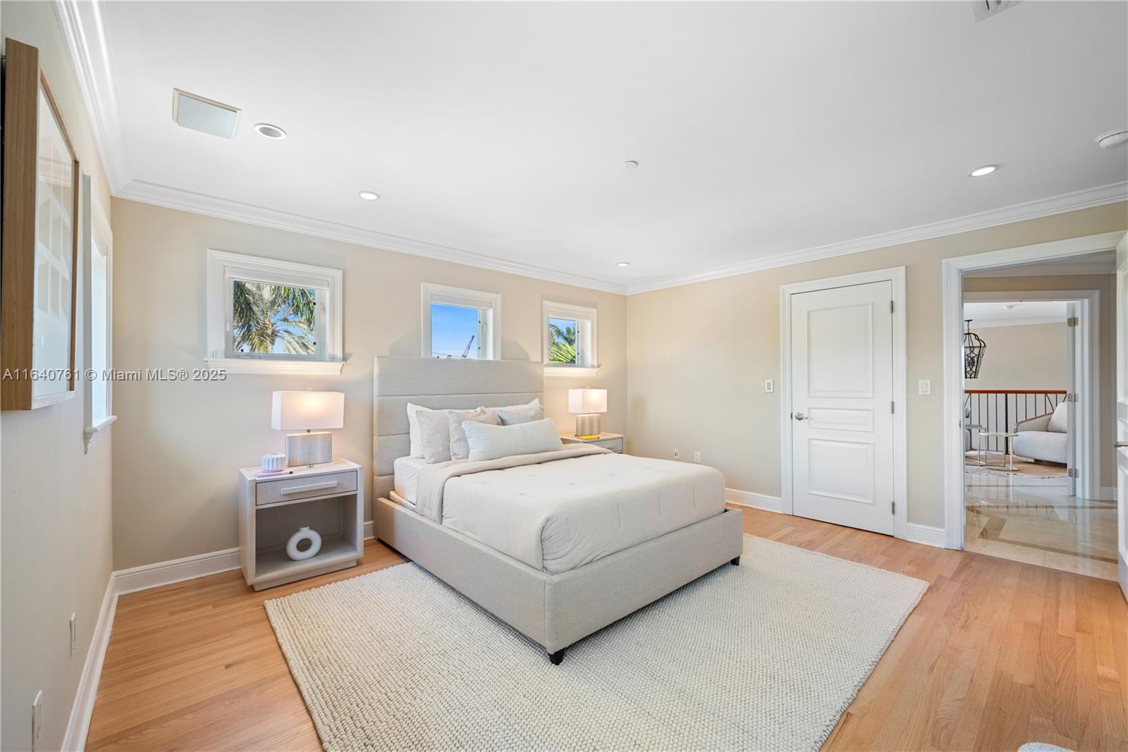 3061 N Bay Rd, Miami Beach, Florida image 27