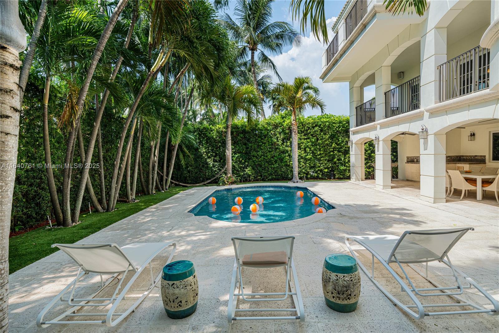 3061 N Bay Rd, Miami Beach, Florida image 9