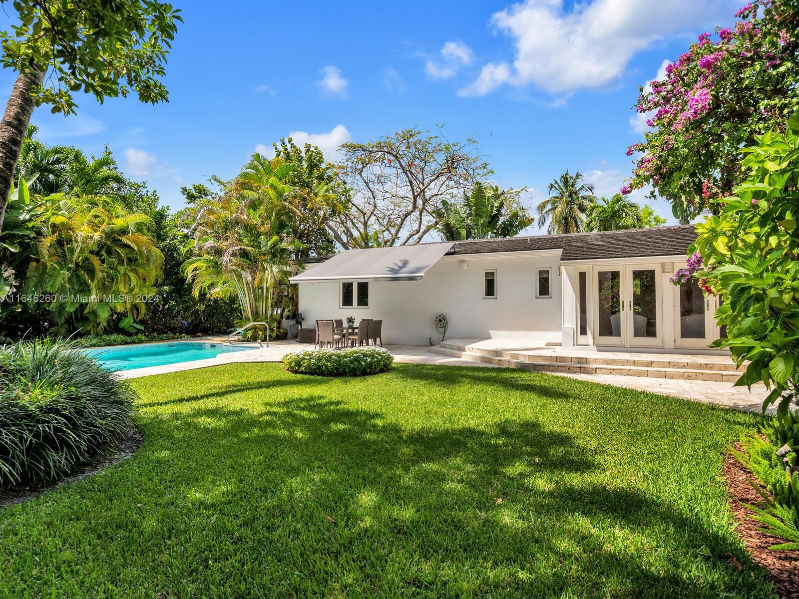 6601 Santona St, Coral Gables, Florida image 2