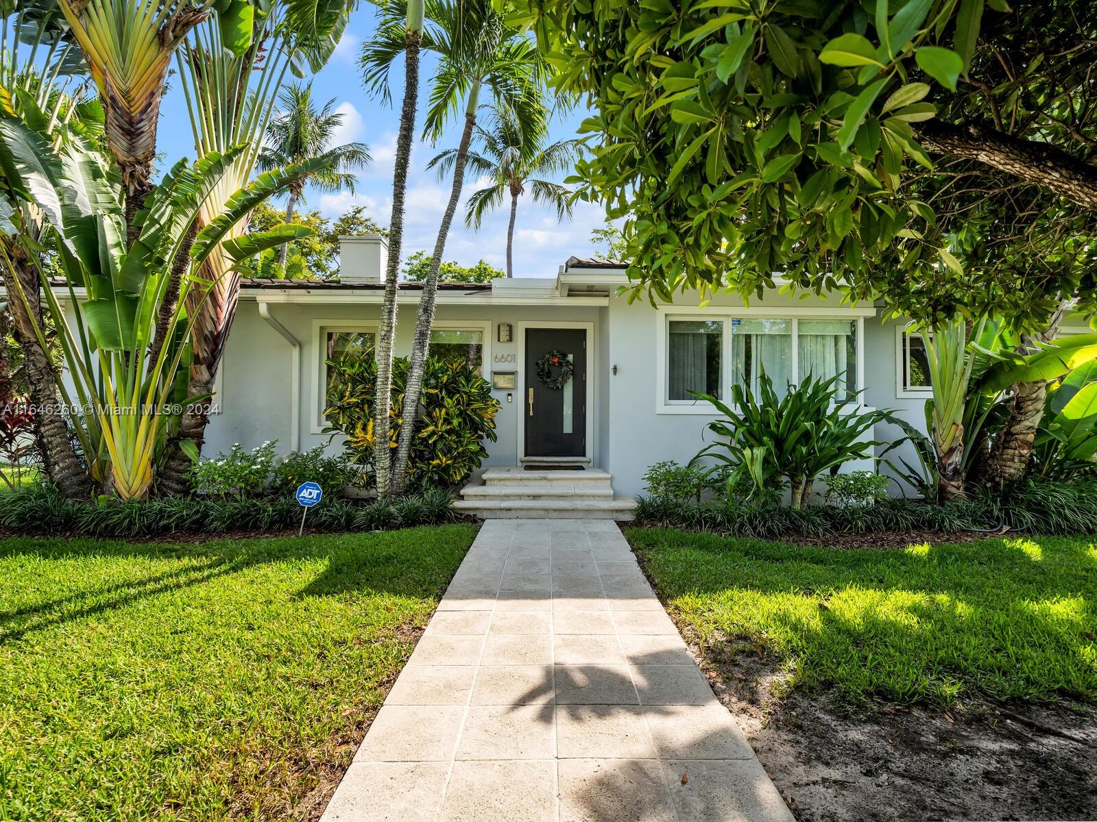 6601 Santona St, Coral Gables, Florida image 3