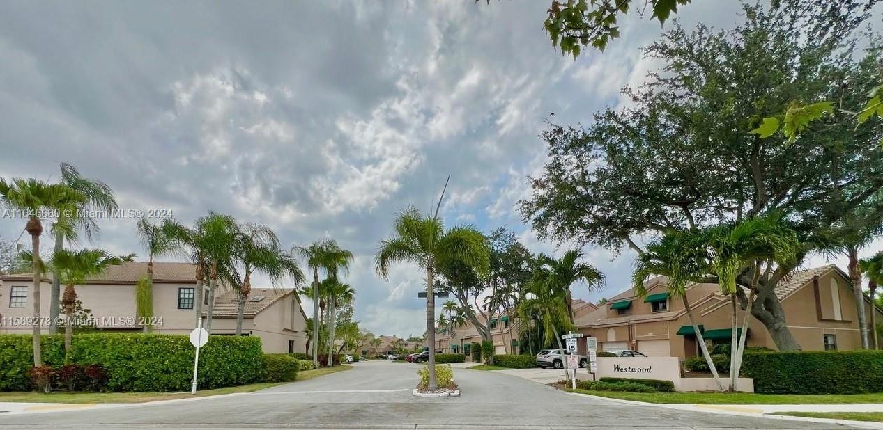 1674 Cypress Pointe Dr #3B, Coral Springs, Florida image 18