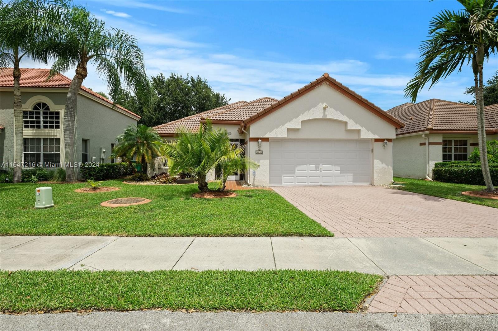 9237 Magnolia Ct, Davie, Florida image 1