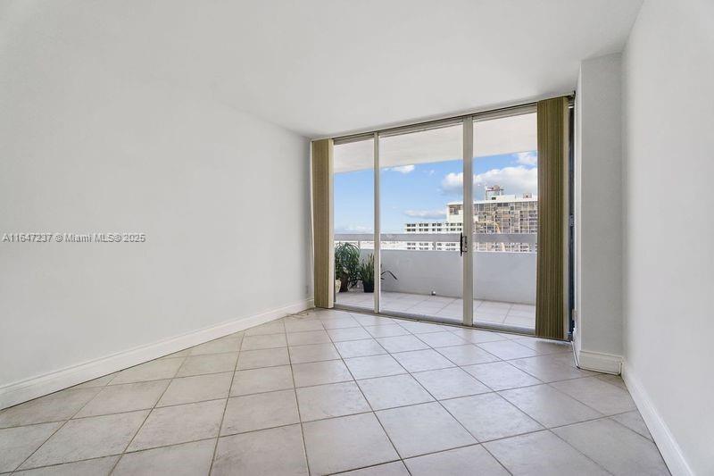 1627 Brickell Ave #1806, Miami FL 33129