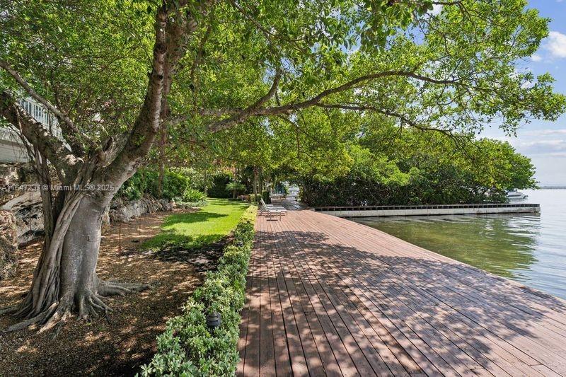 1627 Brickell Ave #1806, Miami FL 33129