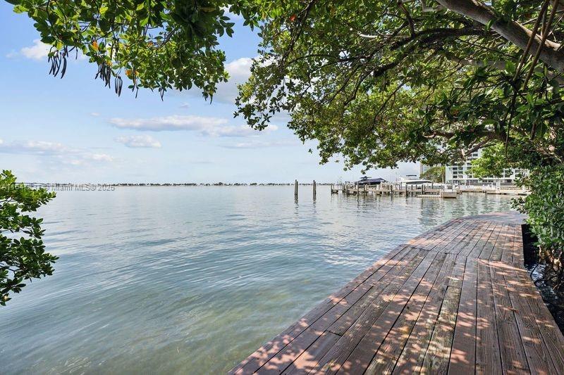 1627 Brickell Ave #1806, Miami FL 33129