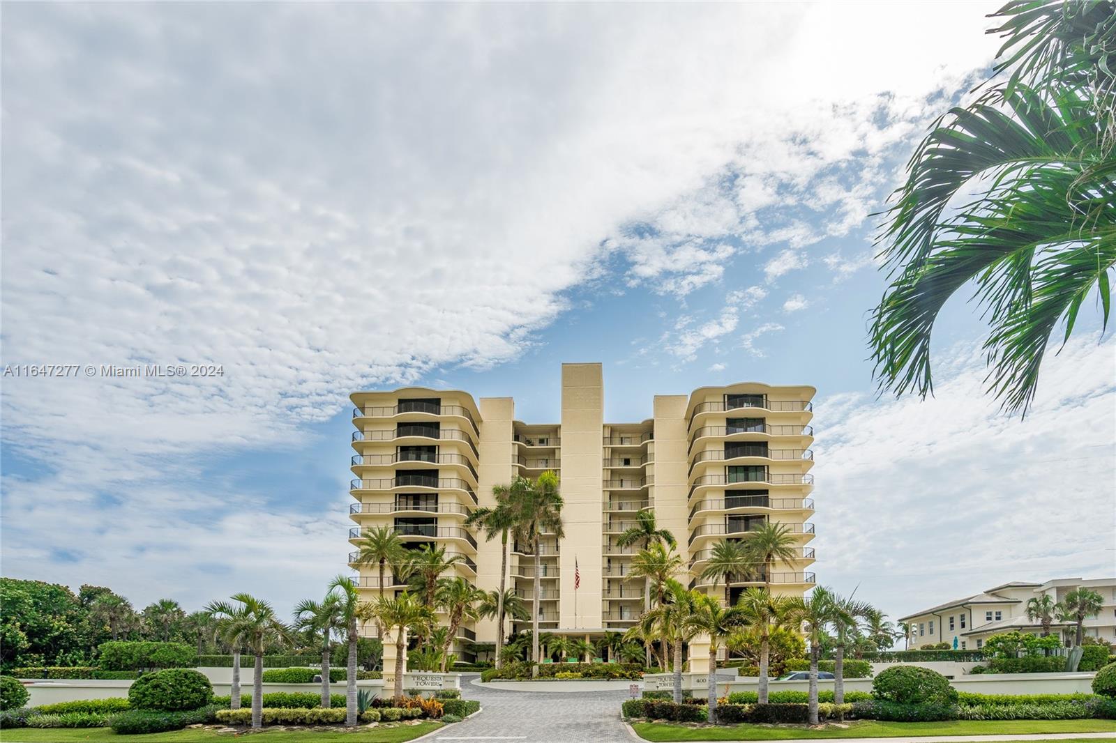 400 Beach Rd #802, Tequesta, Florida image 2