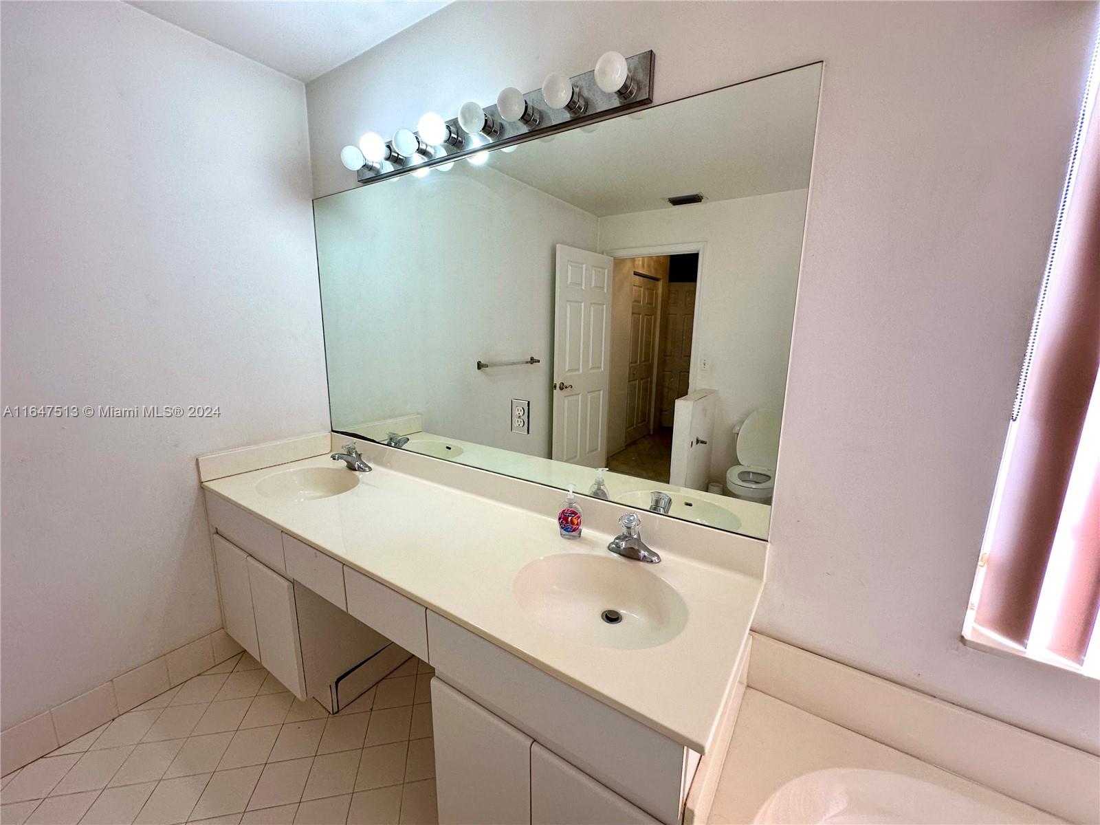 7333 NW 45th Ave, Coconut Creek, Florida image 32