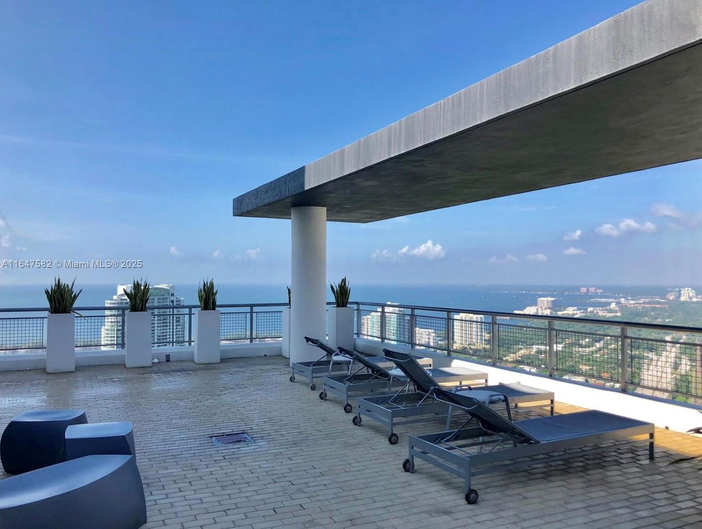 60 SW 13th St #1611, Miami FL 33130