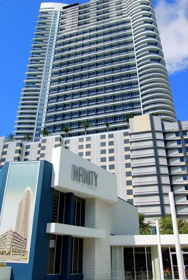 60 SW 13th St #1611, Miami FL 33130