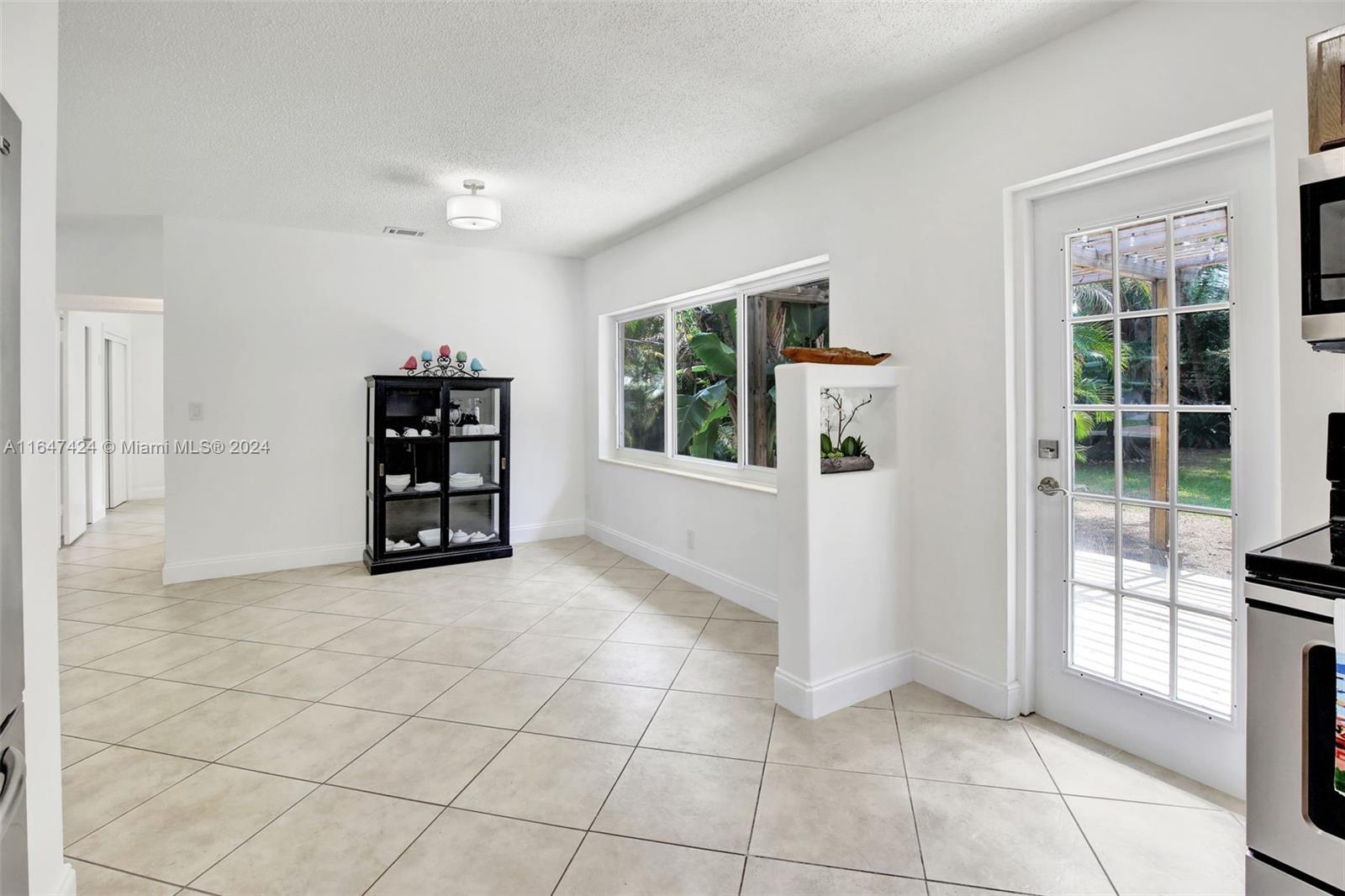 34 SE 14th St, Dania Beach, Florida image 14