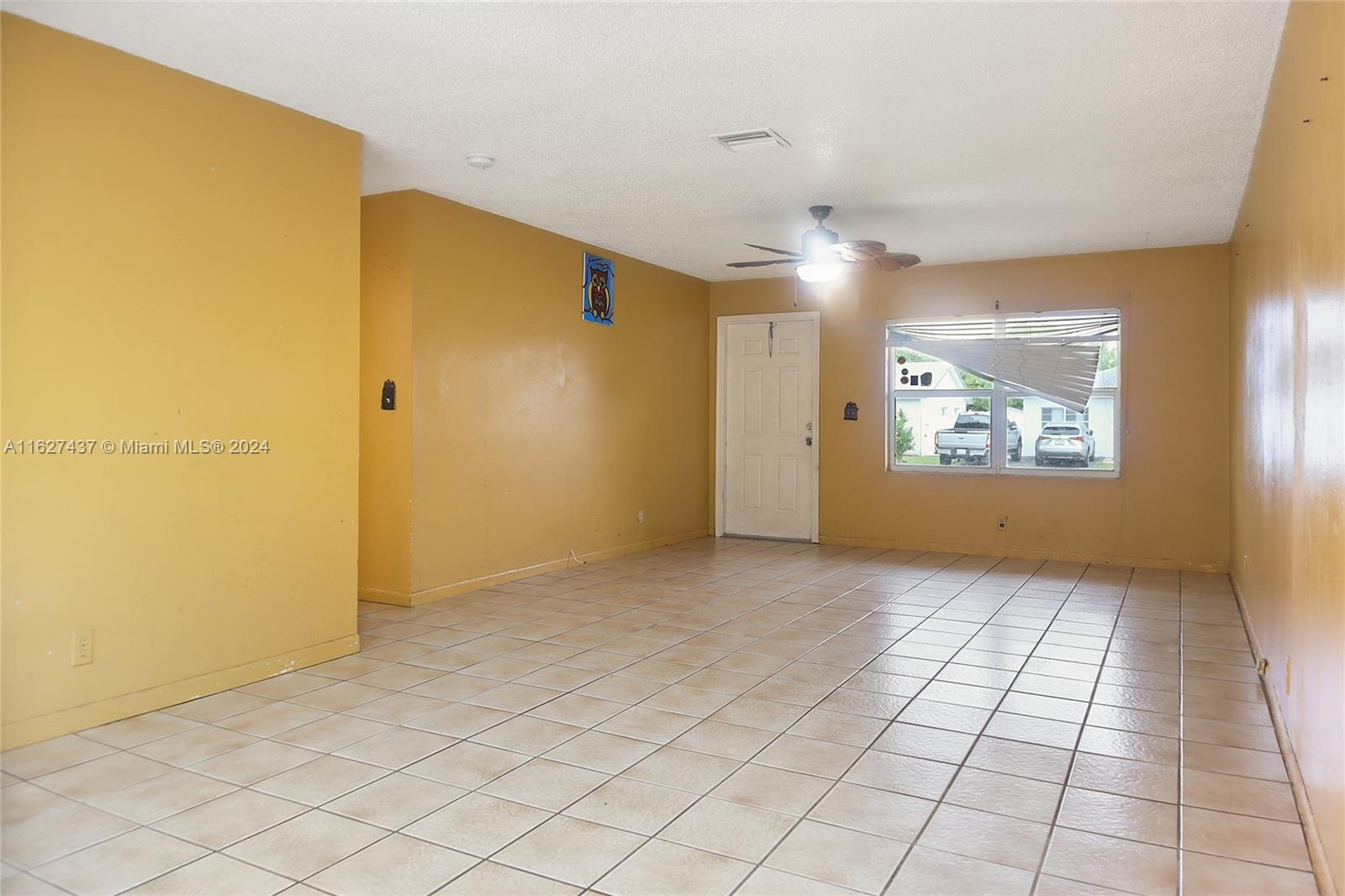 305 SW 78th Ter, North Lauderdale, Florida image 3