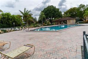 Residential, Pembroke Pines, Florida image 14