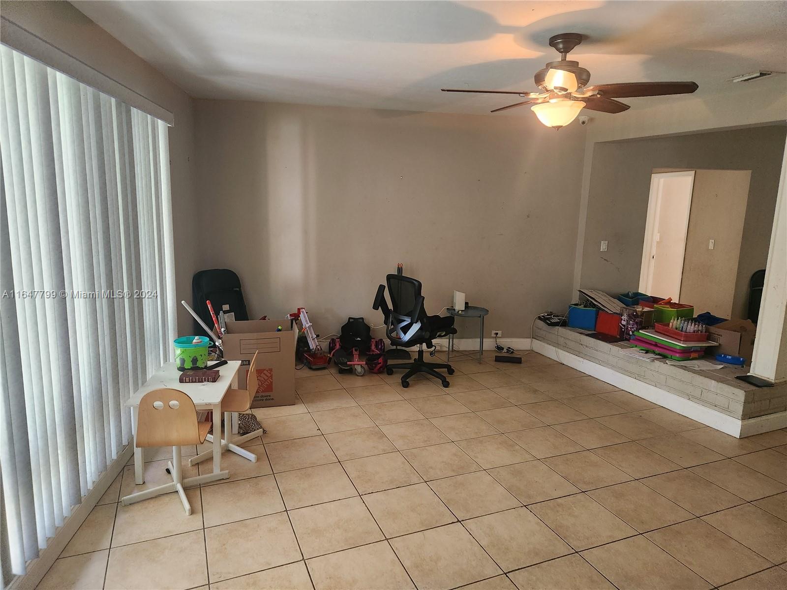 Listing Photo 8