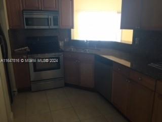 3433 NW 44th St #201, Lauderdale Lakes, Florida image 3