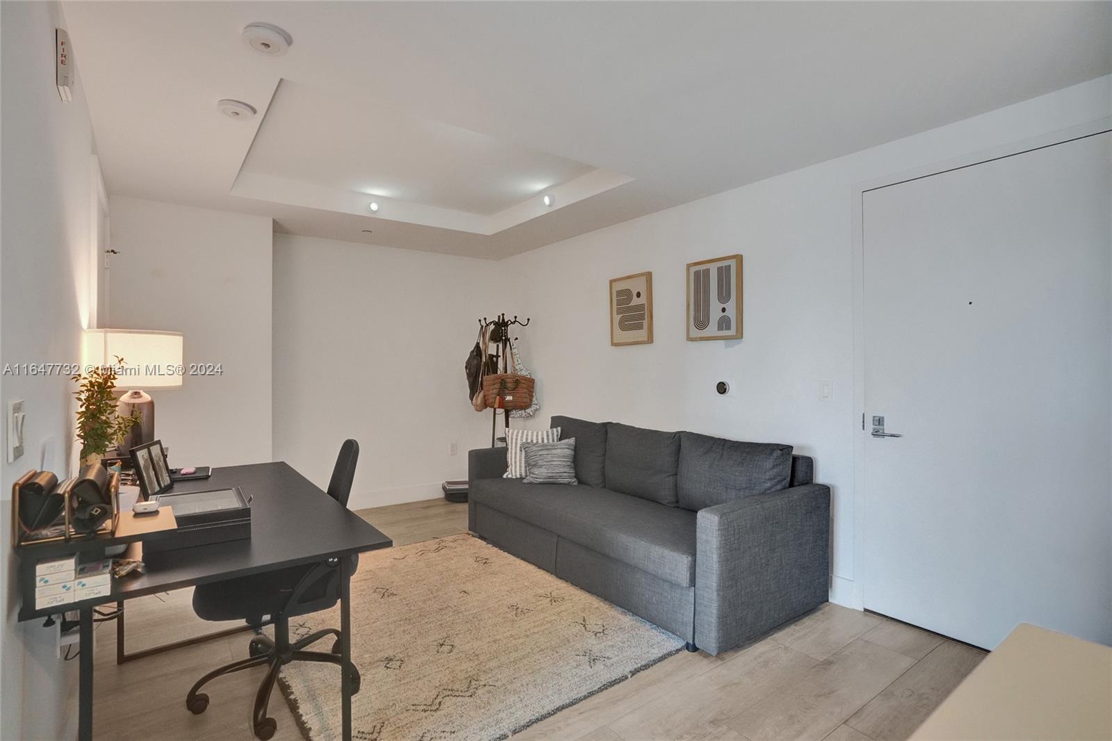 121 NE 34th St #902, Miami FL 33137